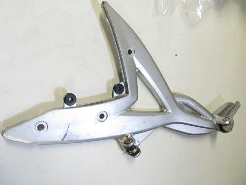 Kawasaki ex650 ninja 650 ex 650r 2006-2007 left foot peg bracket 70791