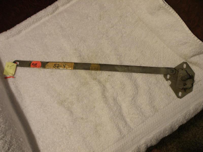 Gm#3698877 gr.16.341 used 1952-54 chevy pu-truck left side door lock remote