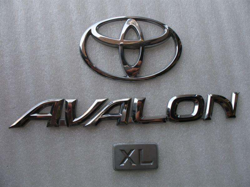 1996 toyota avalon xl rear trunk emblem logo 96 used set