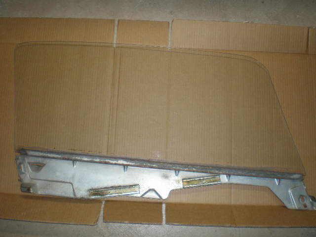 641/2-66 mustang converible driver side door glass