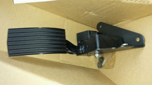 134264 williams controls throttle pedal bendix 5020074  monaco chassis. new