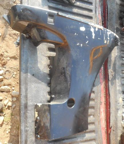 1999/2000 50hp (4-stroke 4 cyl.) mercury / mariner outboard  bottom left cowling