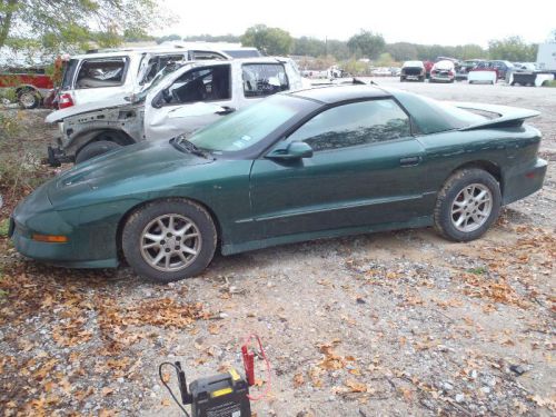 Pontiac firebird wiper motor front  96 97 98 99