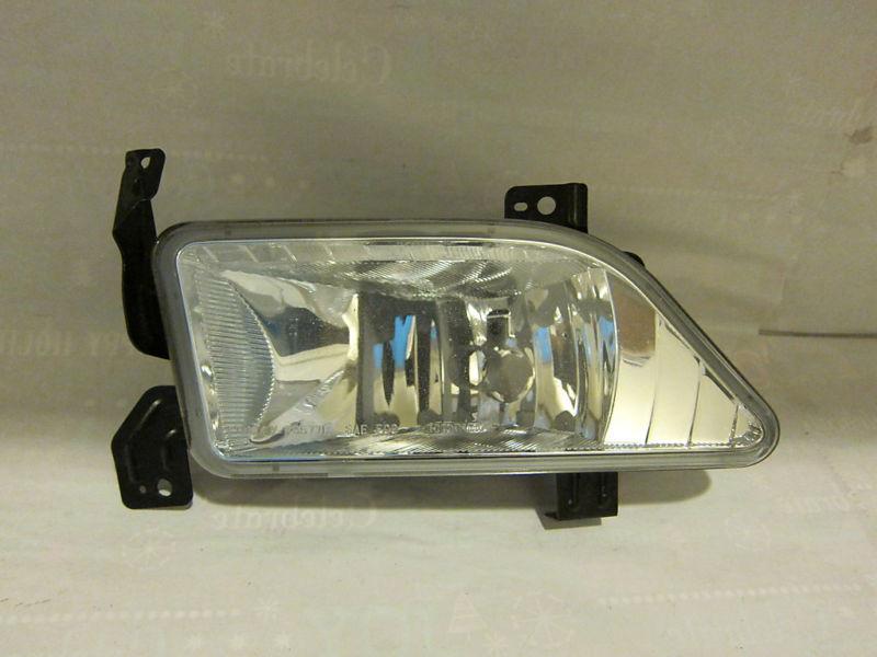 Purchase 0608 HONDA PILOT OEM USED LT DRIVER FOG LIGHT in CALIFORNIA