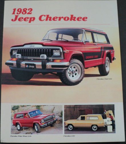 1982 jeep cherokee chief lerado amc original dealer sales brochure