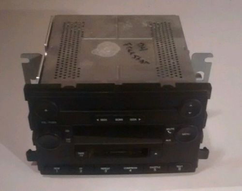 2004-2007 ford freestar audio cassette cd aux am fm factory radio assembly oem