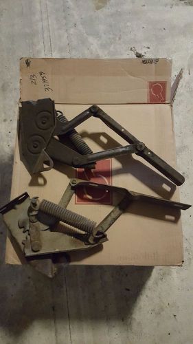 1965 pontiac hood hinges