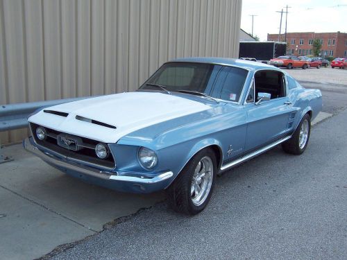 1967 1968 mustang shelby gt-500 style fiberglass short twin scoop hood.