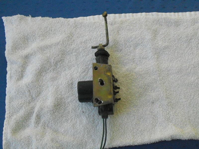 69-77 CORVETTE RIGHT PASSENGER SIDE DOOR LOCK LATCH STRIKER ASSEMBLY OEM C3, US $49.99, image 6