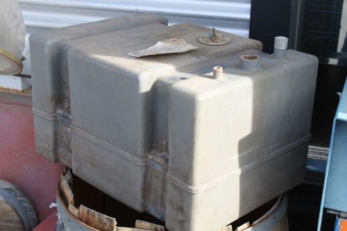 Tempo 11.5 gallon plastic boat fuel tank model # tp-12-t moeller marine products