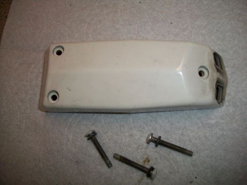 2003  evinrude johnson 25hp outboard motor exhaust baffle with gasket &amp; screws