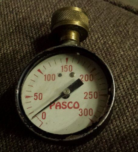 Vintage pasco psi water pressure gauge metal threads fittings rare 0-300 psi
