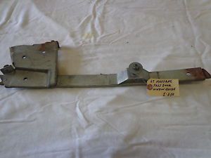 1967 mustang coupe passenger side door window guide
