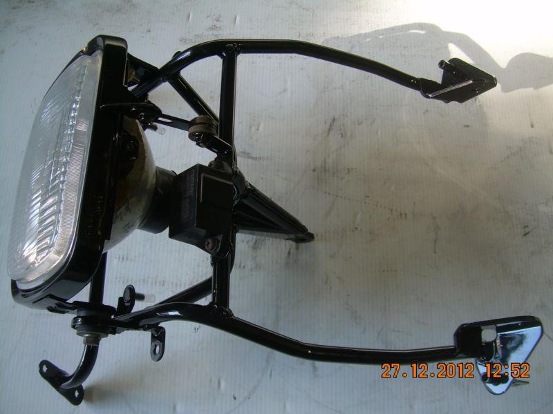 Kawasaki 1984 gpz1100,1 gpz 1100 - fairing stay - mount, head light, etc