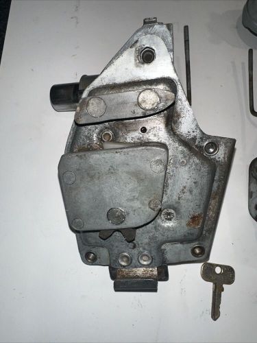 Vauxhall victor fb (1961-64) lock set with catches ,ignition barrel &amp; boot lock