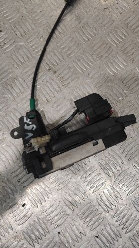 2010 vauxhall zafira front passenger side door lock catch 13220369