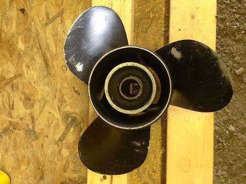 Omc prop 14 1/4 x 19 (aluminumn)