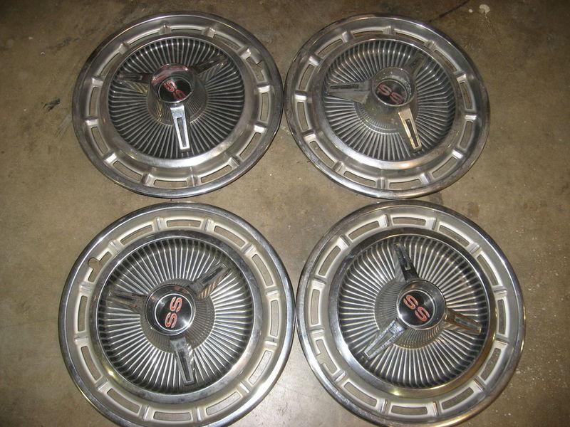 1965 66 impala ss hubcaps great condition