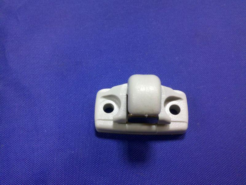 96-01 AUDI A4 Sunvisor Sun Visor Clip Gray, US $7.99, image 2