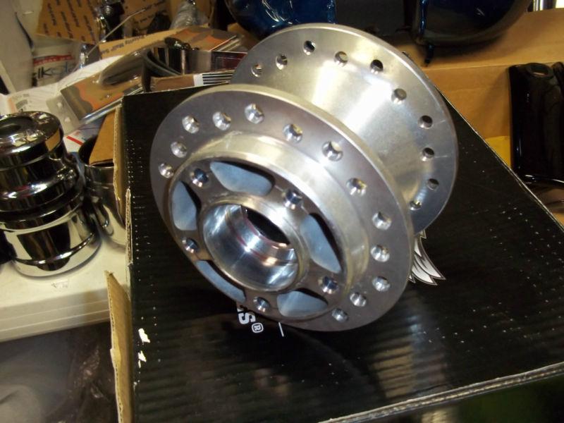 Purchase HARLEY DAVIDSON SINGLE DISC DYNA GLIDE SPORSTER FRONT HUB 40
