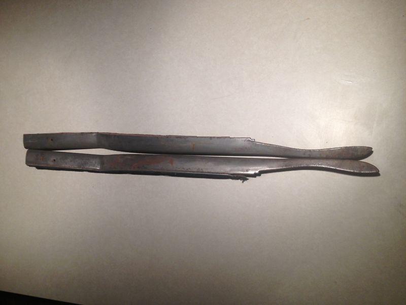 1957 chevy 2 door hardtop driver & passenger rear quarter window trim