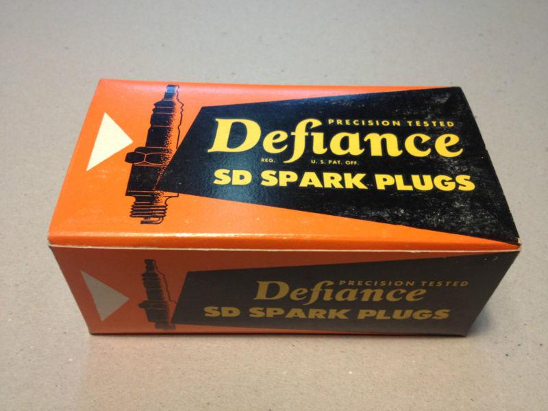 VINTAGE DEFIANCE SD SPARK PLUGS SD-15 10 MM Metric Box of 10 spark plugs, US $15.00, image 4