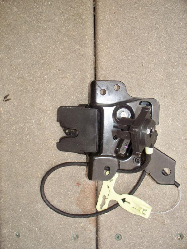 Purchase NEW FORD TRUNK LOCK ASSEMBLY XW7Z5443200BA in Virginia Beach