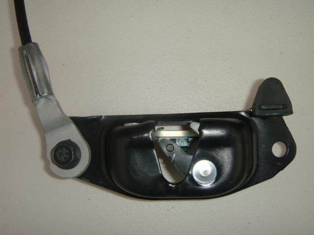 CHEVROLET CHEVY SILVERADO GMC SIERRA 1999 - 2006 REAR TAILGATE LATCH OEM NEW, US $65.99, image 3