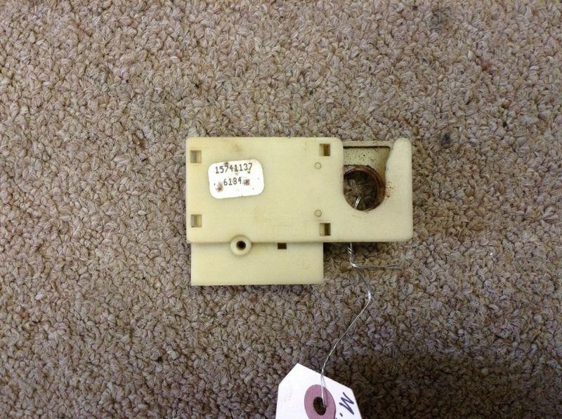 95 96 97 98 99 00 01 02 s10 blazer mechanical brake light switch 15741137 ch77