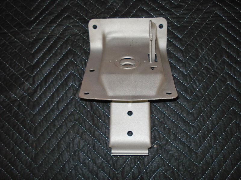 1967 67 1968 68 chevrolet truck hood latch catch