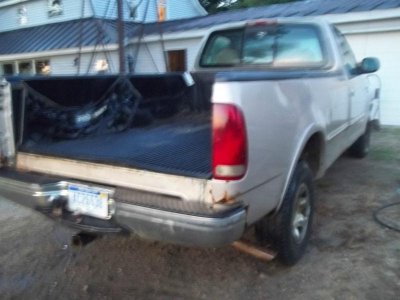 1998 Ford 4x4 pickup F-250 5.4 engine in MI, US $950.00, image 2