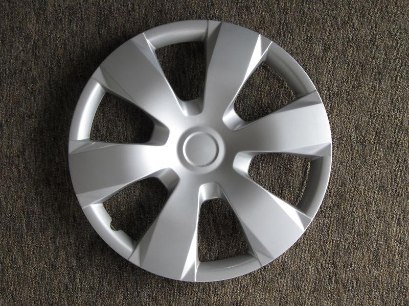 Buy Universal Hubcap, fits on any 16" rim Steel wheels only . in Salt