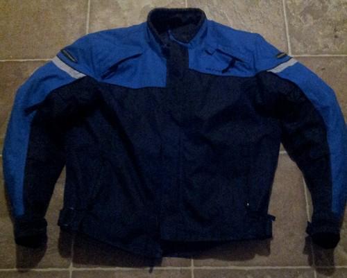 Motorcycle riding jacket