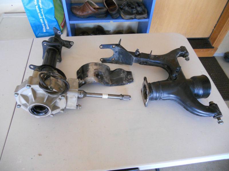Yamaha wolverine 450 2006 rear differential with axle tube, swingarm, skidplate