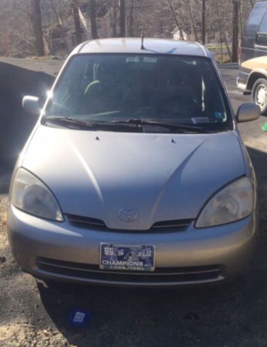 2001 toyota prius hybrid located in bushkill pa.
