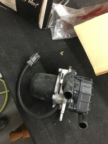 Gm air injection pump 12568324