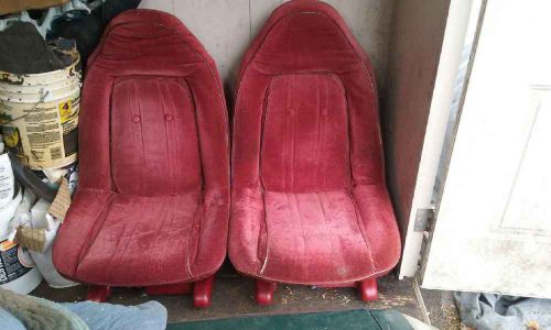 Swivel bucket seats, 1975 monte carlo