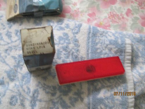 Nos 1978-1979 ford fiesta rear side marker lamp-part number d8rz-15a201-a