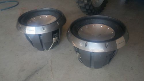 Pair rockford fosgate power t1 12 inch subwoofers.
