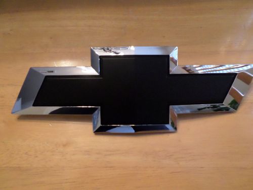 Chevy silverado 2016 only (black bowtie) front grille "emblem"