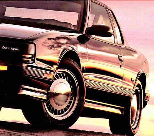 1990 OLDS TORONADO-88-98 BROCHURE -OLDSMOBILE 98-88-TORONADO TROFEO-CRUISER SW, US $19.99, image 2