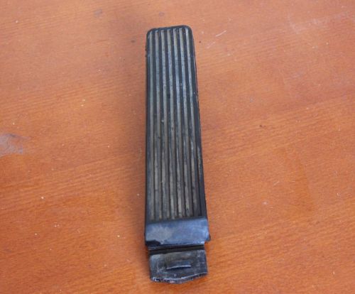 Mercedes benz w123 coupe gas pedal accelerator oem 1233010082