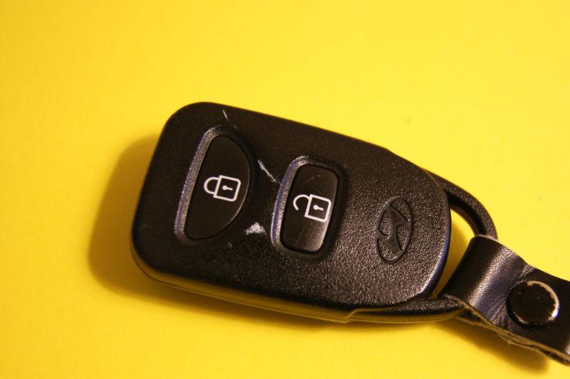   hyundai  osloka-850t  keyless remote key fob  95430-2s201