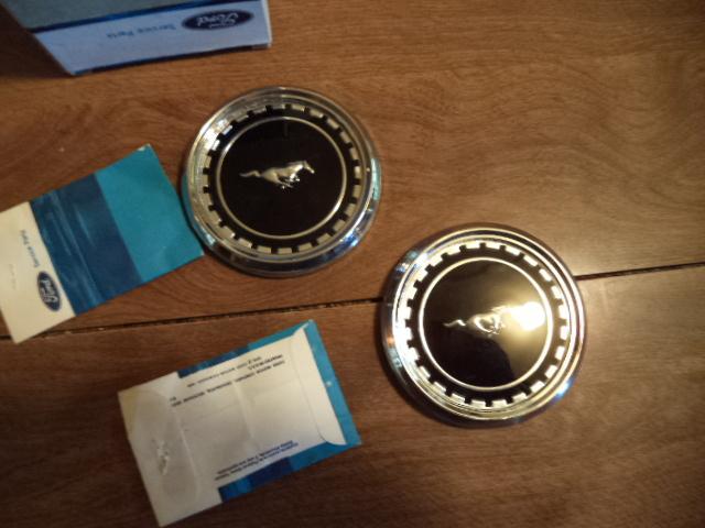 1969 mustang nos quarter roof emblems, running horse