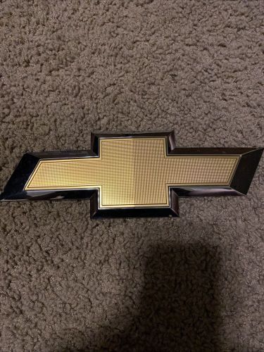 Genuine GM Tailgate Emblem 23463809, US $10.00, image 3