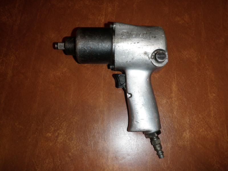 Sioux 1/2" impact gun **** nice**** 