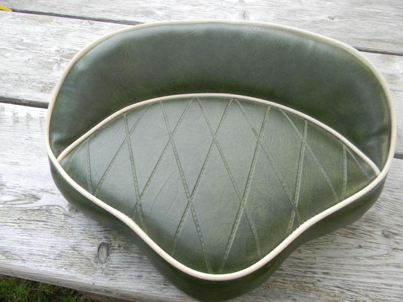 Vintage bass boat trolling butt seat