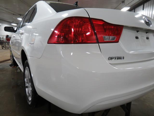 2009 kia optima outer tail light lamp left