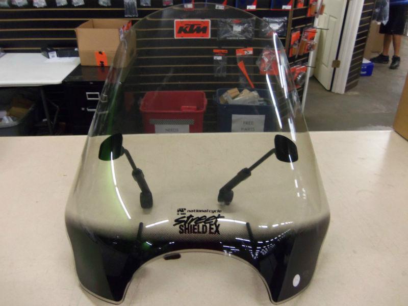 Used windshield 1999 honda shadow 600 with mounting hardware h1