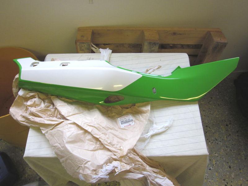 Kawasaki zx600 f3 ninja zx-6r green right side cover rh 36001-1541-ck nos